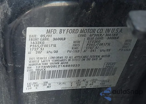 2001 Ford F-150 King Ranch Edition/Lariat/Xlt from USA, damaged, VIN 1FTRW08L21KB85033